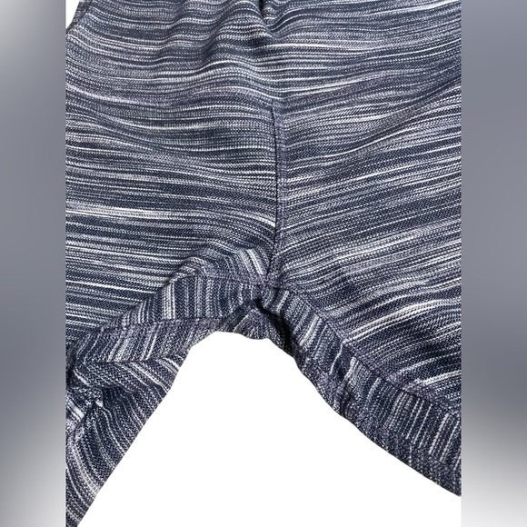 lululemon | size 4 Align Pant II 25" Mini Space Dye Herringbone black and white - Picture 6 of 8